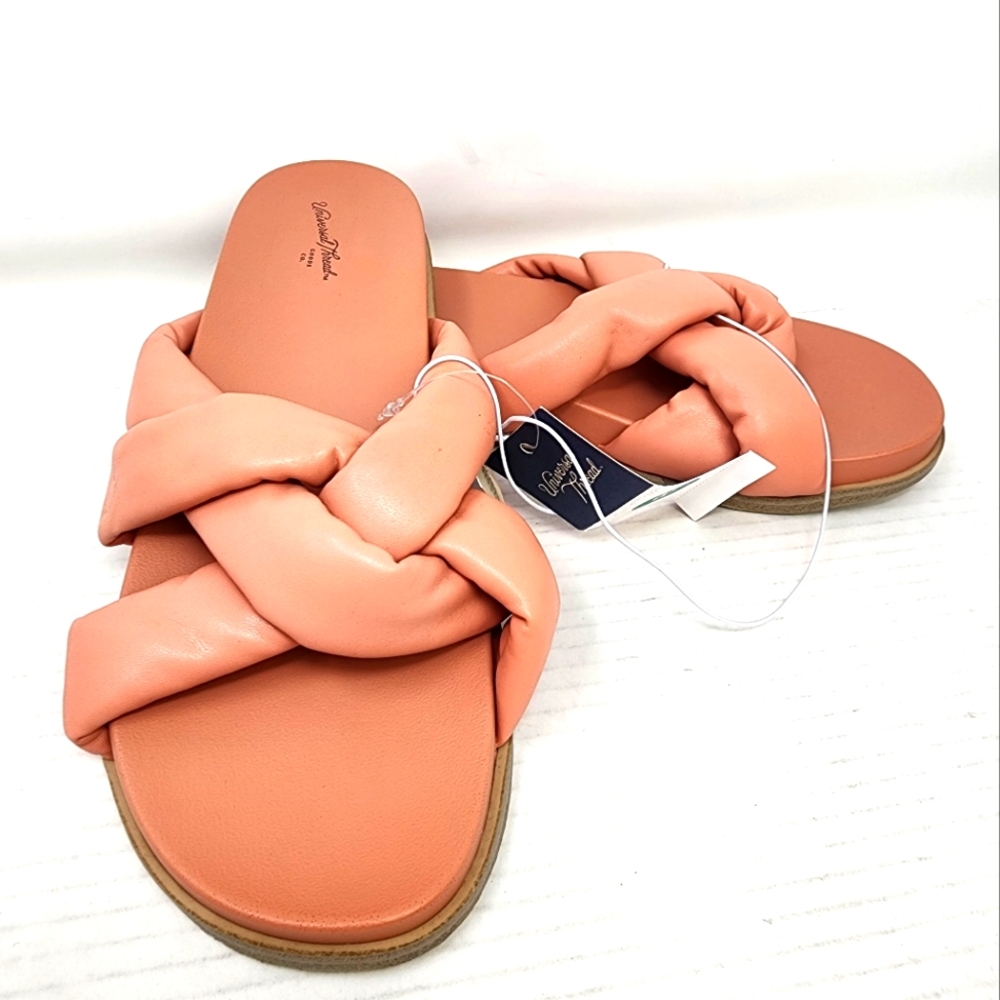 New Universal Thread Blush Pink Sandals Comfy Cushioned Flip Flops Size 8‎